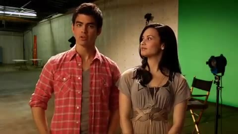 Oceans Bloopers - Joe Jonas and Demi Lovato 0370