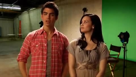 Oceans Bloopers - Joe Jonas and Demi Lovato 0371