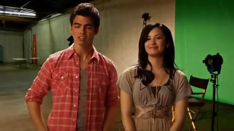 Oceans Bloopers - Joe Jonas and Demi Lovato 0381