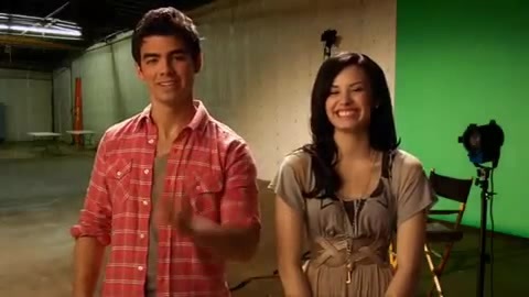 Oceans Bloopers - Joe Jonas and Demi Lovato 0406