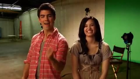 Oceans Bloopers - Joe Jonas and Demi Lovato 0436