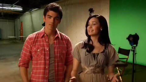 Oceans Bloopers - Joe Jonas and Demi Lovato 0460