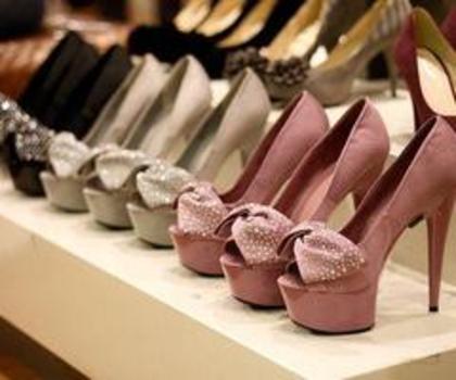 Pantofi