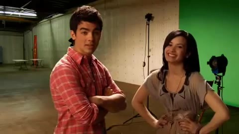 Oceans Bloopers - Joe Jonas and Demi Lovato 0536