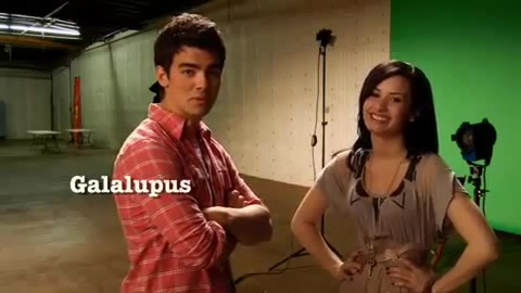 Oceans Bloopers - Joe Jonas and Demi Lovato 0547