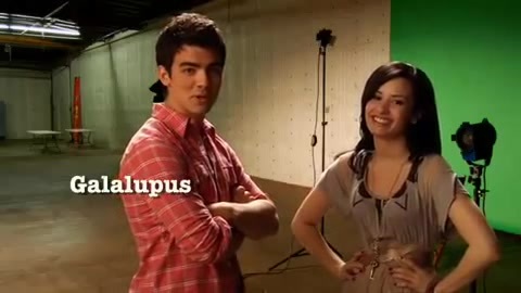 Oceans Bloopers - Joe Jonas and Demi Lovato 0551