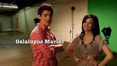 Oceans Bloopers - Joe Jonas and Demi Lovato 0558