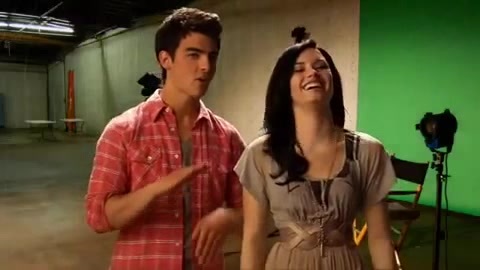 Oceans Bloopers - Joe Jonas and Demi Lovato 0651