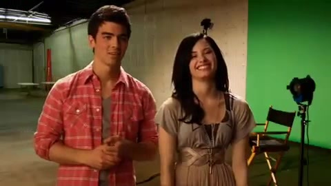 Oceans Bloopers - Joe Jonas and Demi Lovato 0687