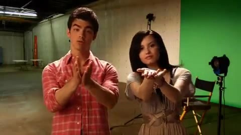 Oceans Bloopers - Joe Jonas and Demi Lovato 0846
