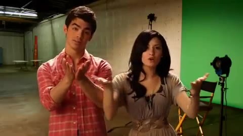 Oceans Bloopers - Joe Jonas and Demi Lovato 0857