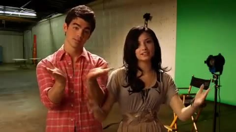 Oceans Bloopers - Joe Jonas and Demi Lovato 0863