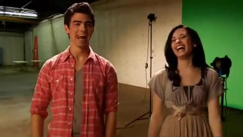 Oceans Bloopers - Joe Jonas and Demi Lovato 0948