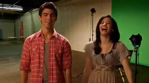 Oceans Bloopers - Joe Jonas and Demi Lovato 0963