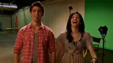 Oceans Bloopers - Joe Jonas and Demi Lovato 0965