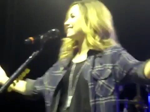 bscap0006 - Demi Answers Fans Question WOULD YOU GO LESBIAN FOR LOVATICS Sao Paulo Brazil