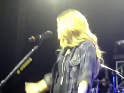 bscap0013 - Demi Answers Fans Question WOULD YOU GO LESBIAN FOR LOVATICS Sao Paulo Brazil