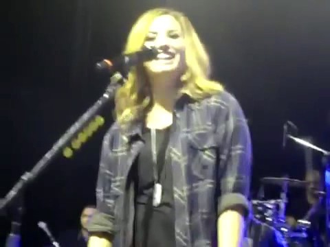 bscap0150 - Demi Answers Fans Question WOULD YOU GO LESBIAN FOR LOVATICS Sao Paulo Brazil