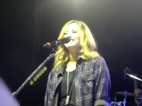 bscap0151 - Demi Answers Fans Question WOULD YOU GO LESBIAN FOR LOVATICS Sao Paulo Brazil