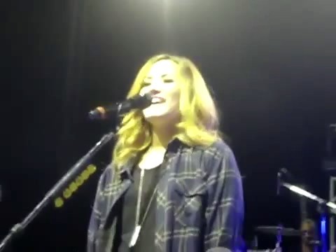 bscap0154 - Demi Answers Fans Question WOULD YOU GO LESBIAN FOR LOVATICS Sao Paulo Brazil