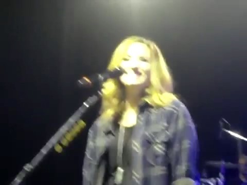 bscap0167 - Demi Answers Fans Question WOULD YOU GO LESBIAN FOR LOVATICS Sao Paulo Brazil