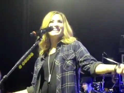 bscap0241 - Demi Answers Fans Question WOULD YOU GO LESBIAN FOR LOVATICS Sao Paulo Brazil