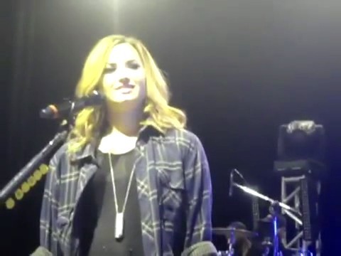 bscap0282 - Demi Answers Fans Question WOULD YOU GO LESBIAN FOR LOVATICS Sao Paulo Brazil