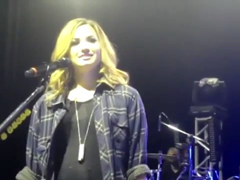 bscap0286 - Demi Answers Fans Question WOULD YOU GO LESBIAN FOR LOVATICS Sao Paulo Brazil