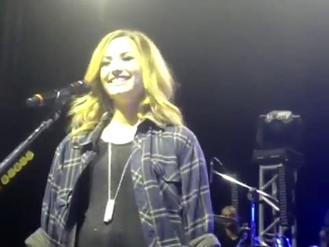 bscap0291 - Demi Answers Fans Question WOULD YOU GO LESBIAN FOR LOVATICS Sao Paulo Brazil