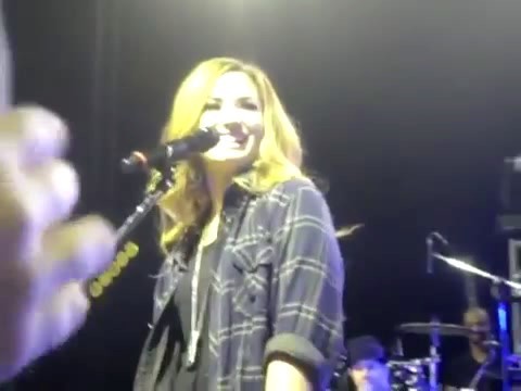 bscap0310 - Demi Answers Fans Question WOULD YOU GO LESBIAN FOR LOVATICS Sao Paulo Brazil