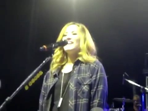 bscap0319 - Demi Answers Fans Question WOULD YOU GO LESBIAN FOR LOVATICS Sao Paulo Brazil