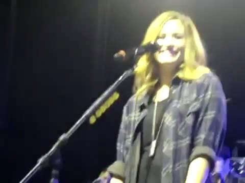 bscap0334 - Demi Answers Fans Question WOULD YOU GO LESBIAN FOR LOVATICS Sao Paulo Brazil