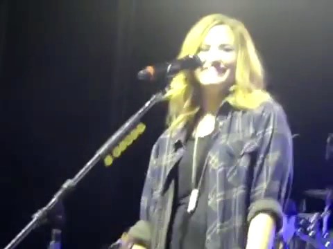 bscap0335 - Demi Answers Fans Question WOULD YOU GO LESBIAN FOR LOVATICS Sao Paulo Brazil