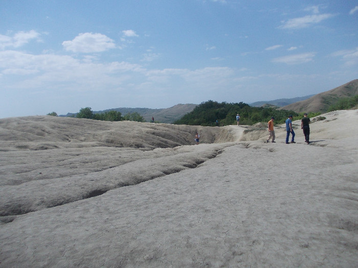 aaa 053 - 20- EXCURSIE LA VULCANII NOROIOSI SI MANASTIRILE RATESTI SI GHIGHIU