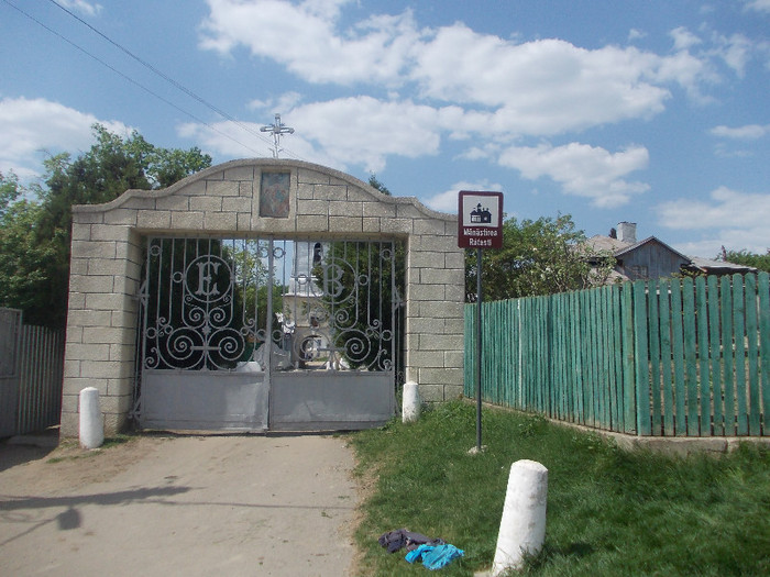 MANASTIREA RATESTI - 20- EXCURSIE LA VULCANII NOROIOSI SI MANASTIRILE RATESTI SI GHIGHIU