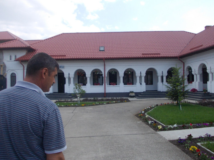 MANASTIREA GHIGHIU - 20- EXCURSIE LA VULCANII NOROIOSI SI MANASTIRILE RATESTI SI GHIGHIU