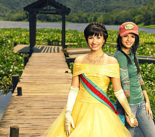 x . Princess Protection Program - Alege desenul favorit