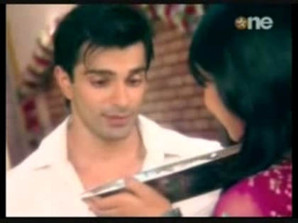 00_01_55 - jennifer winget 4