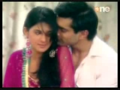 00_03_38 - jennifer winget 4