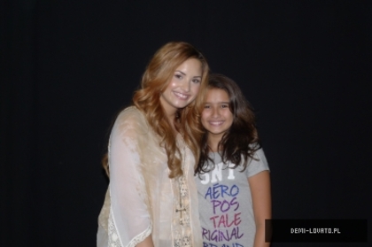 iAdoreMyDemetriutza (25) - ABC - Demizulicii With The Fans
