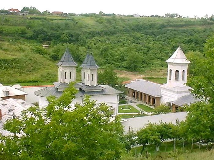 Manastirea Colcociov - in orasul Slatina