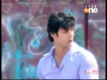 00_00_36 - Dill Mill Gayye - SID Angry on RIDDHIMA Scene - 23 February 2010