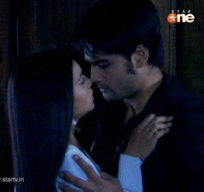 397632_152297994880951_100003022547750_199410_1337777556_n - Abhiya