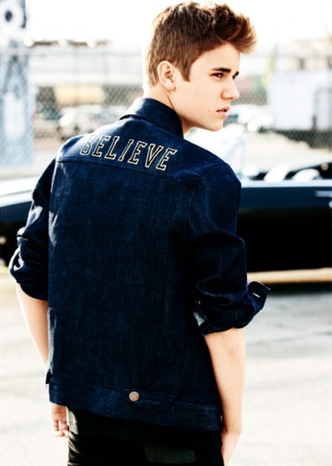 [cu mana pe inima ] :( Ce`ti place sa ma faci sa sufar :(( :@:@:@:@: