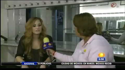 bscap0089 - Demi - Entrevista en Mexico Soy Fan de Danna Paola