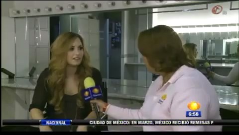 bscap0099 - Demi - Entrevista en Mexico Soy Fan de Danna Paola