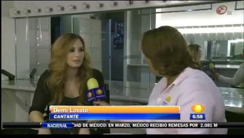 bscap0108 - Demi - Entrevista en Mexico Soy Fan de Danna Paola