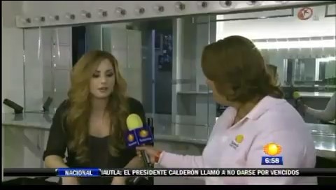 bscap0232 - Demi - Entrevista en Mexico Soy Fan de Danna Paola