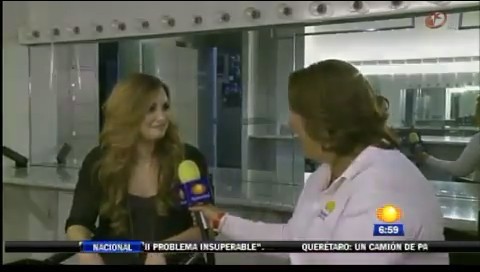 bscap0321 - Demi - Entrevista en Mexico Soy Fan de Danna Paola