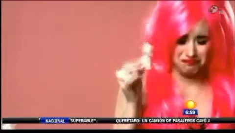bscap0330 - Demi - Entrevista en Mexico Soy Fan de Danna Paola
